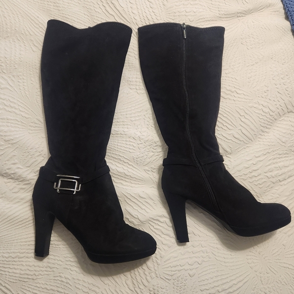 Womens black knee high heeled boots - Picture 2 of 9